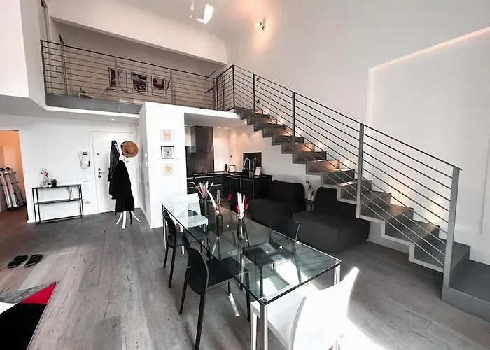 아파트 Aldrovandi Loft - Centro Storico *