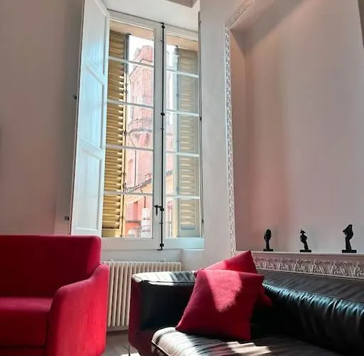 Aldrovandi Loft - Centro Storico Апартаменты *