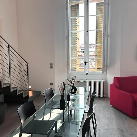 Aldrovandi Loft - Centro Storico Apartamento